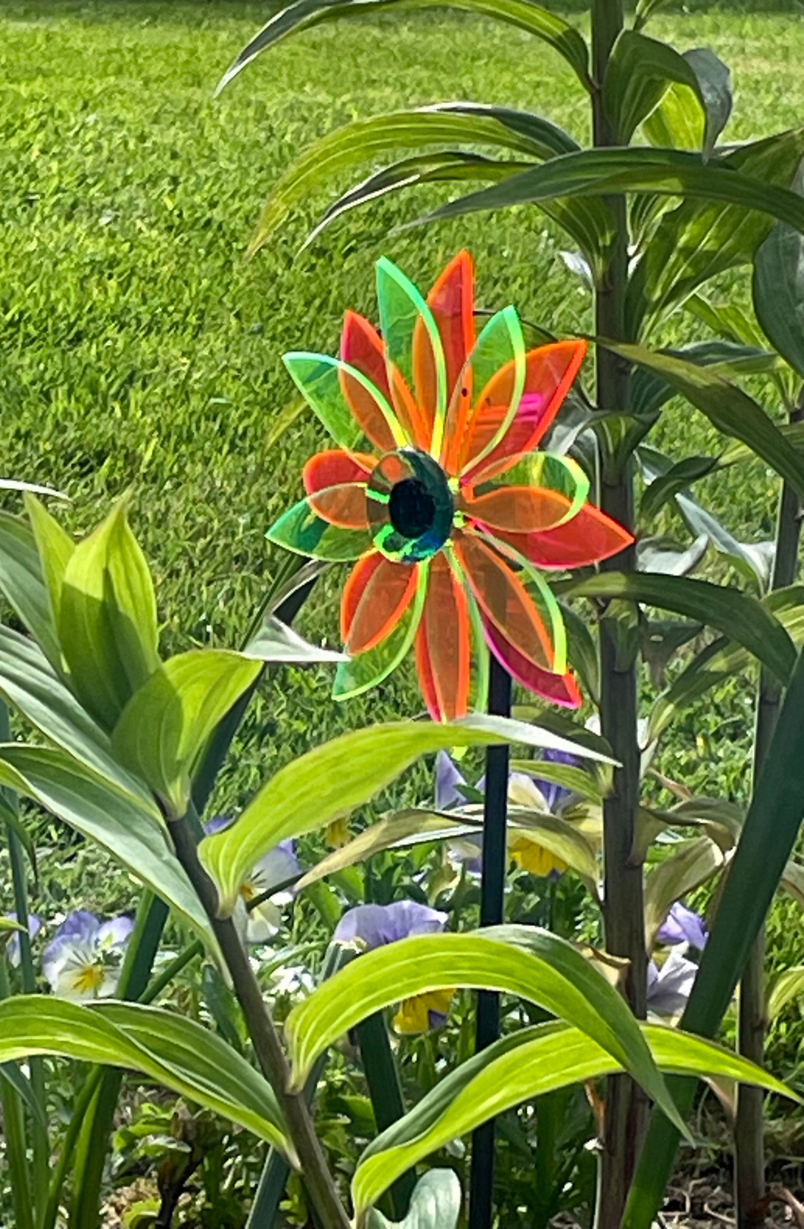 Dynamic Acrylic Garden Pinwheels | Glowing Creation